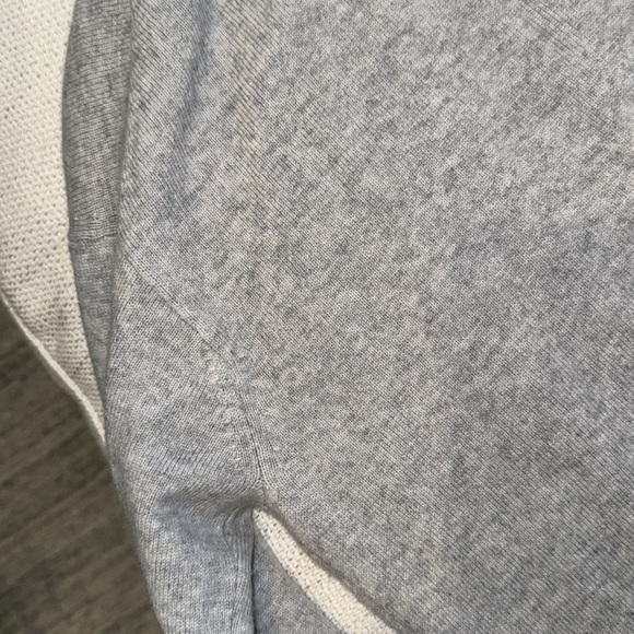 Vince heather grey wool and cashmere zip hoodie worn 3x - Picture 7 of 8